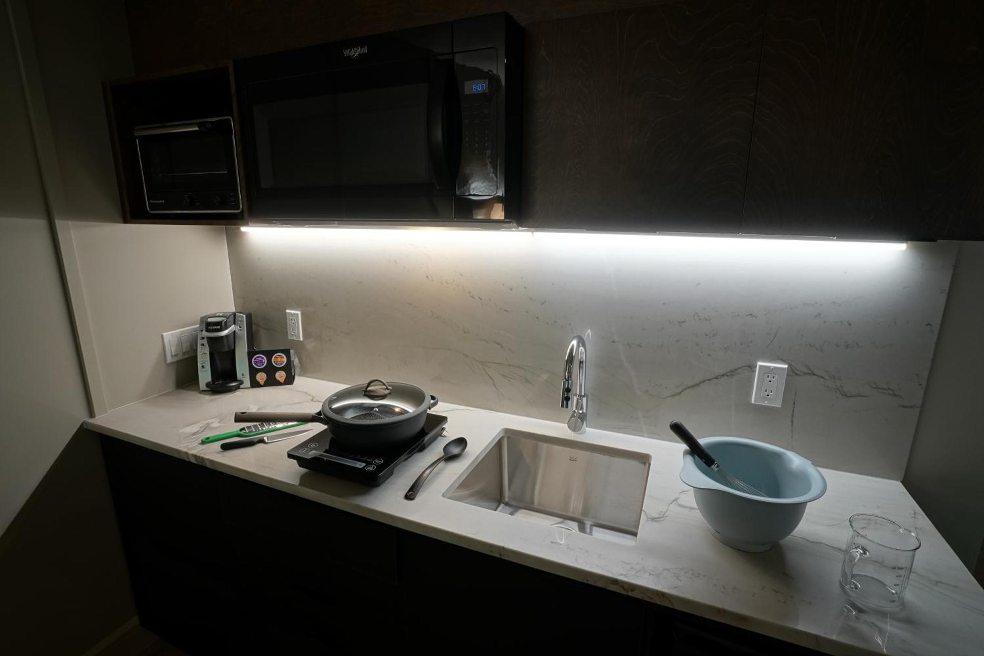 Hotel & Suites Normandin לוויס מראה חיצוני תמונה