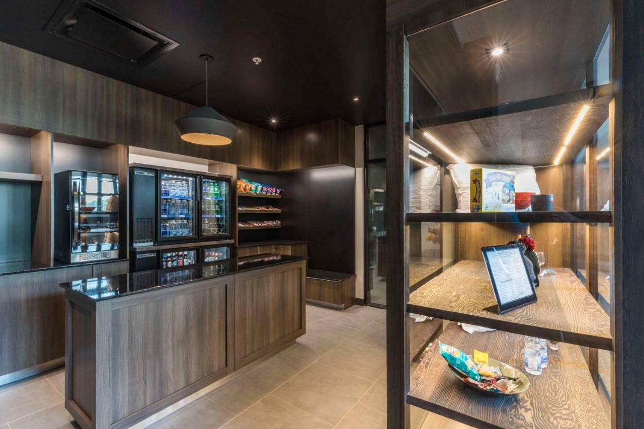 Hotel & Suites Normandin לוויס מראה חיצוני תמונה